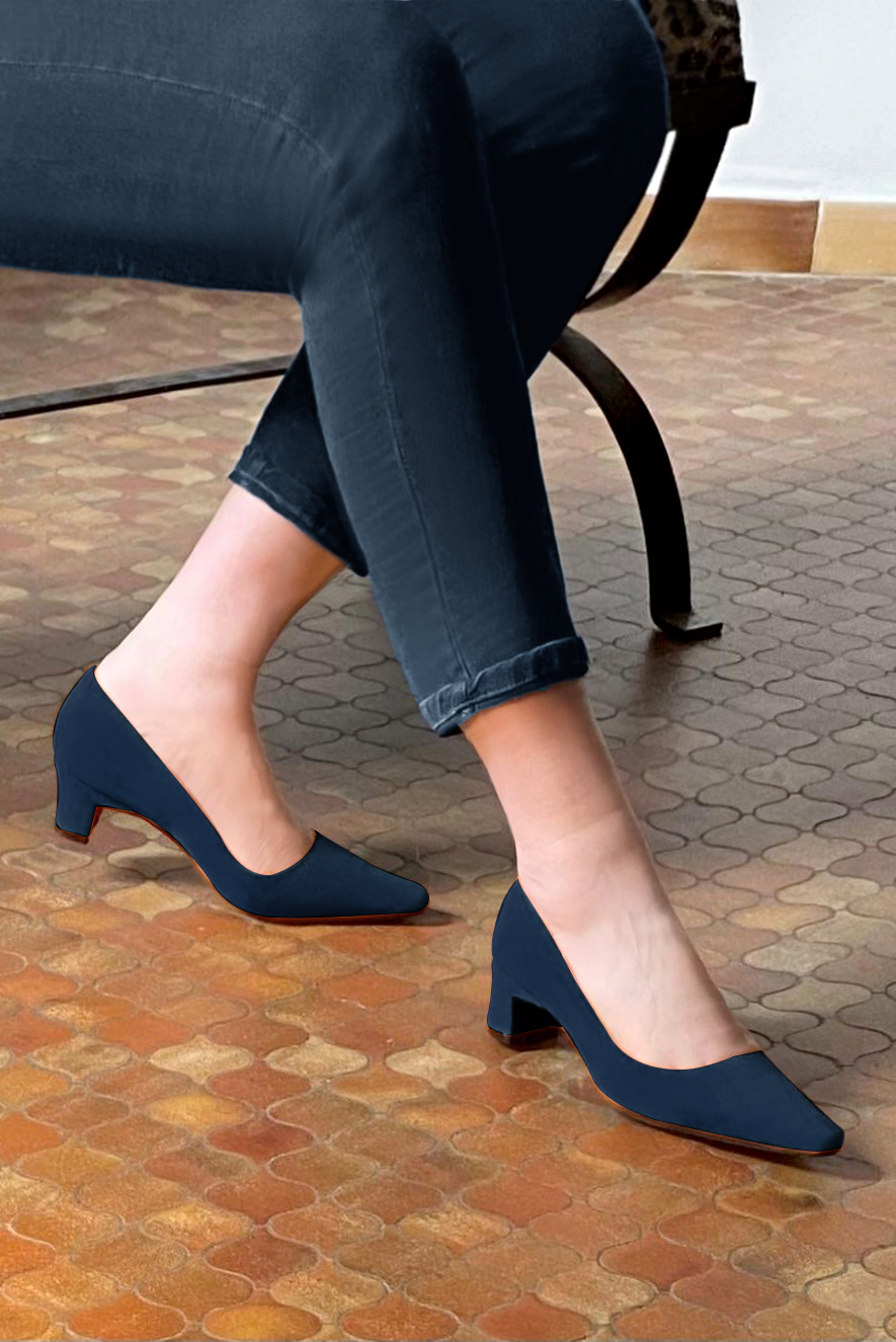 Navy blue women's dress pumps,with a square neckline. Tapered toe. Low kitten heels. Worn view - Florence KOOIJMAN